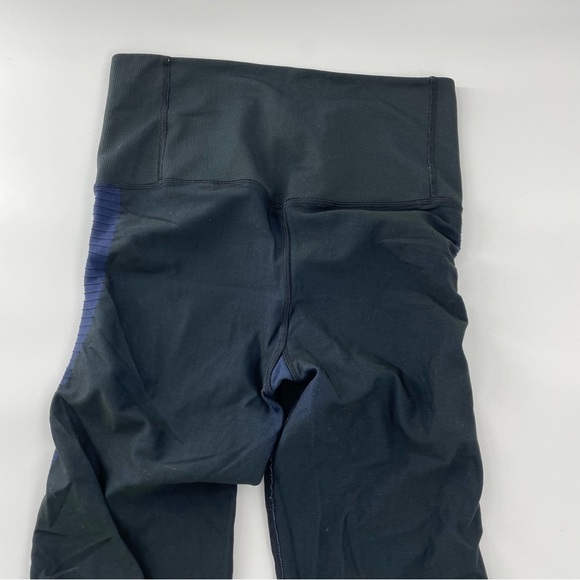 Women's Nike Zoned Sculpt Capri Leggings Two‎ Tone Navy Blue - Picture 12 of 12